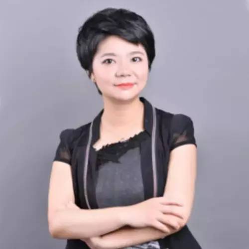 袁莹.jpg
